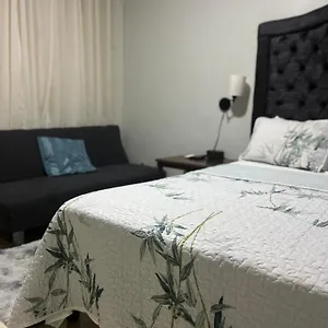 https://mona-master-suite.hotelsochorios.net